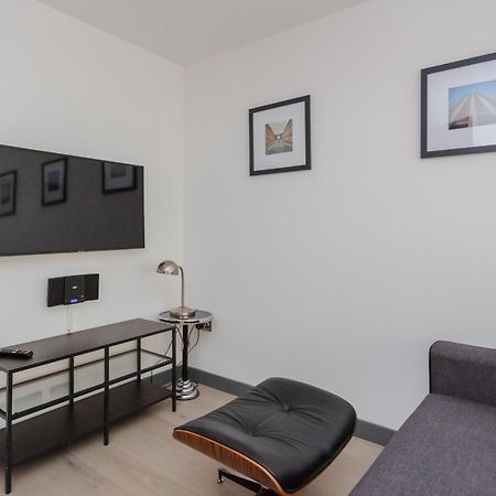 Stylish 1 Bedroom Apartment In Holborn In A Great Location London Kültér fotó